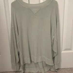 Green Long sleeve workout shirt